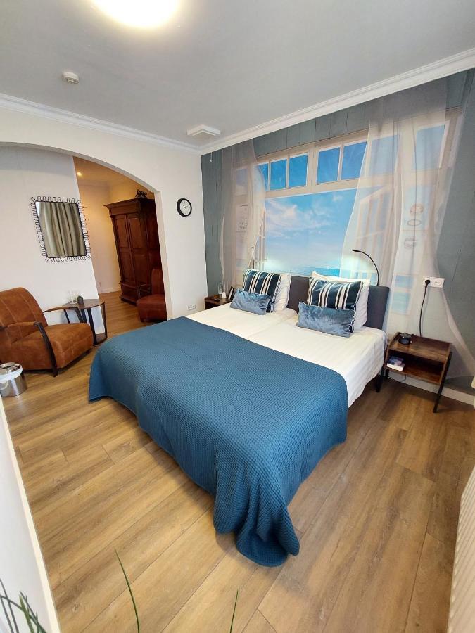Hotel De Zwaan Schoondijke Экстерьер фото