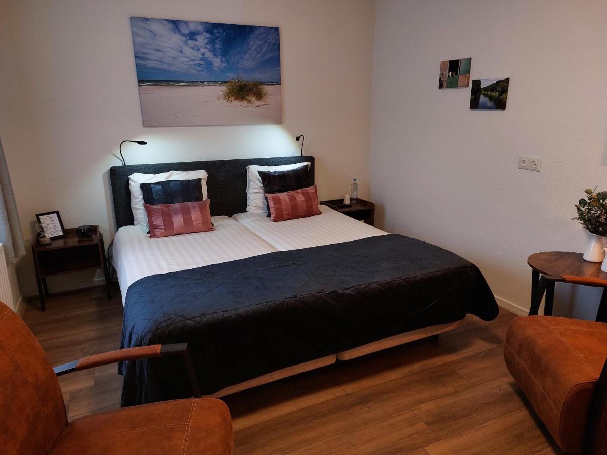 Hotel De Zwaan Schoondijke Экстерьер фото