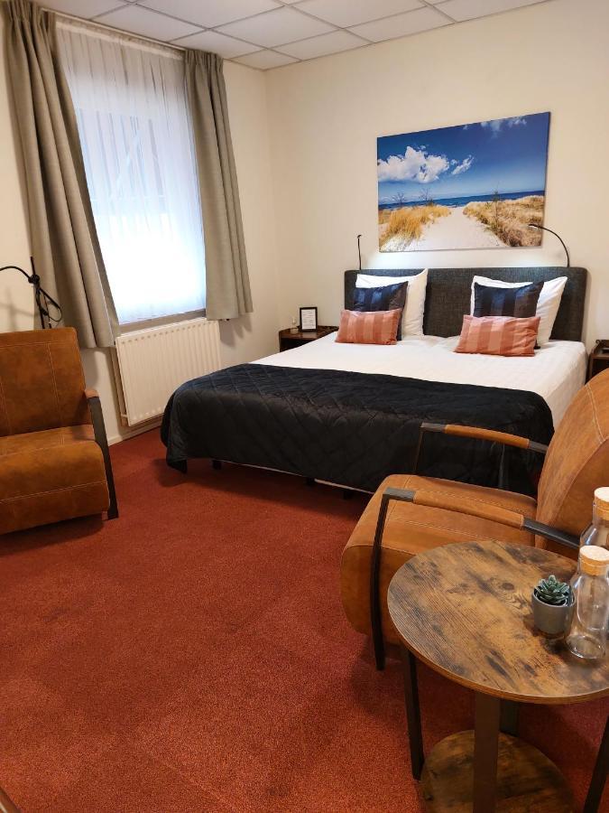Hotel De Zwaan Schoondijke Экстерьер фото